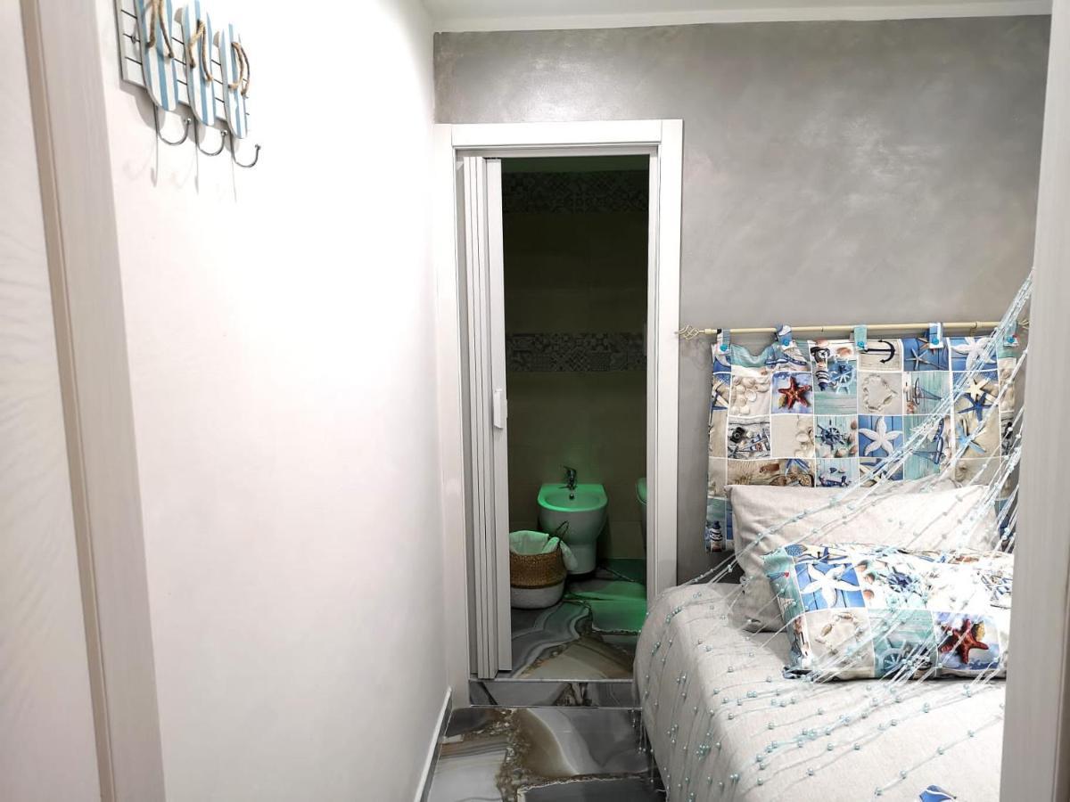 Il Faro 17 Bed & Breakfast Taranto Ngoại thất bức ảnh