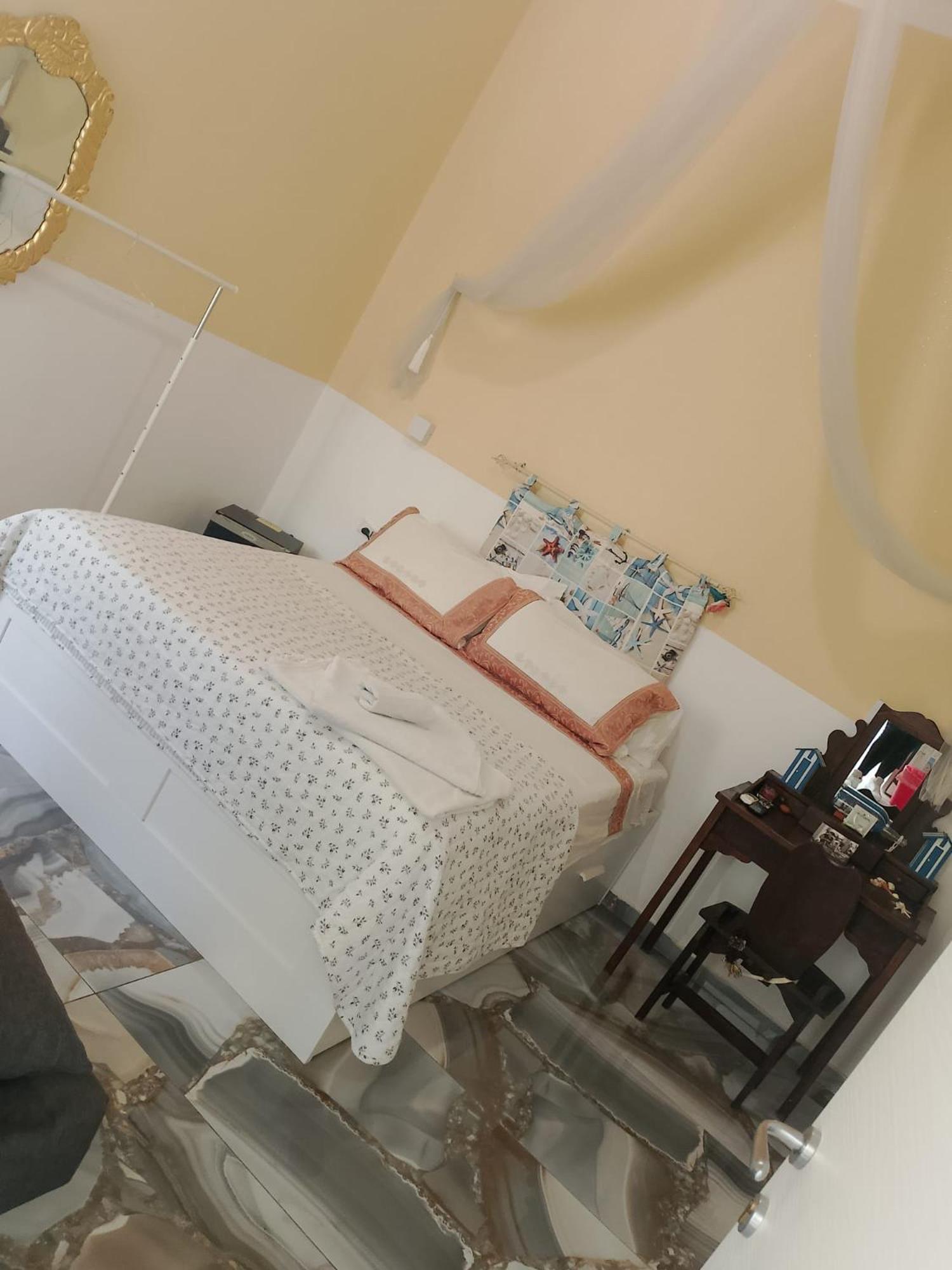 Il Faro 17 Bed & Breakfast Taranto Ngoại thất bức ảnh