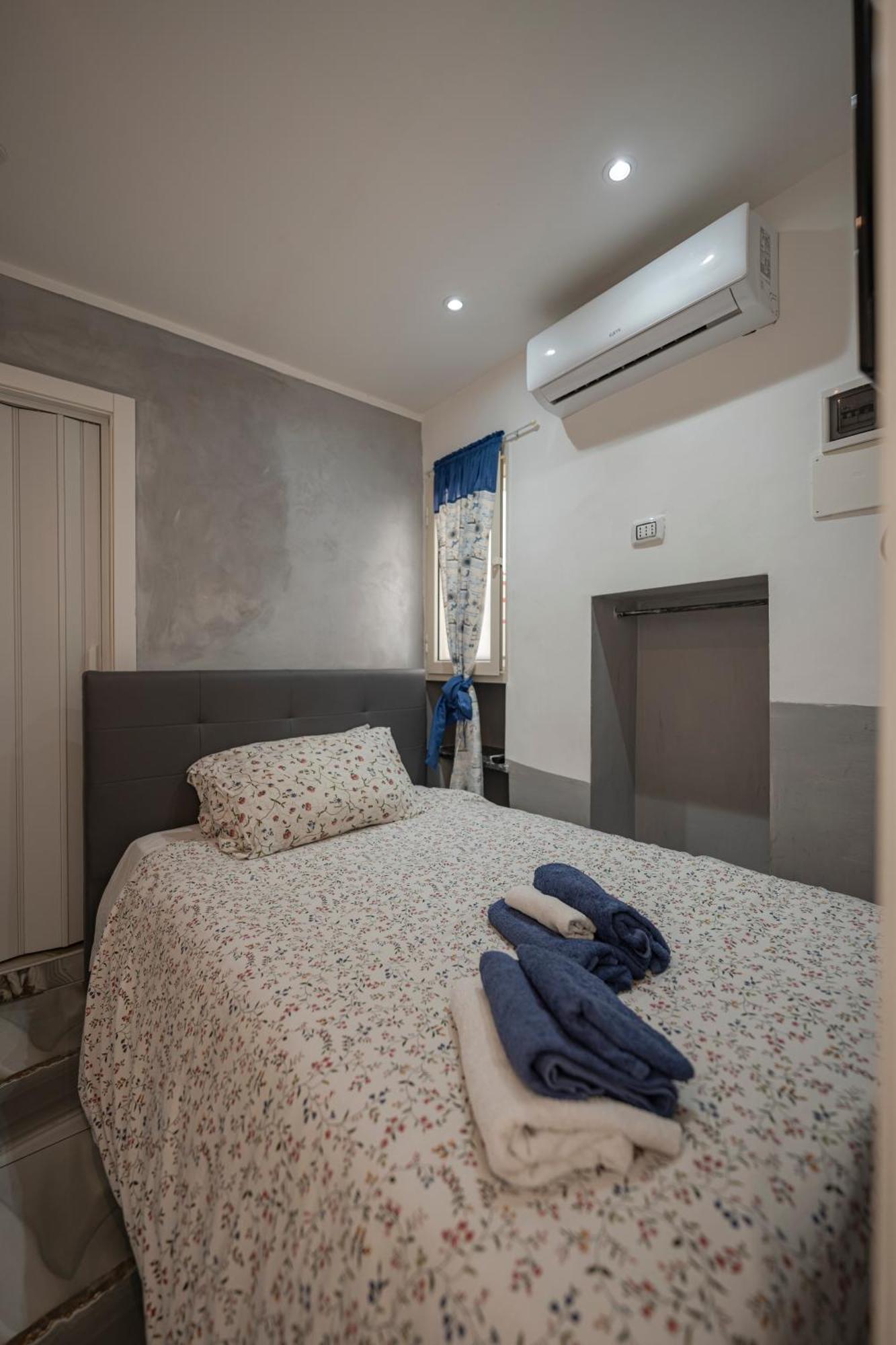 Il Faro 17 Bed & Breakfast Taranto Ngoại thất bức ảnh