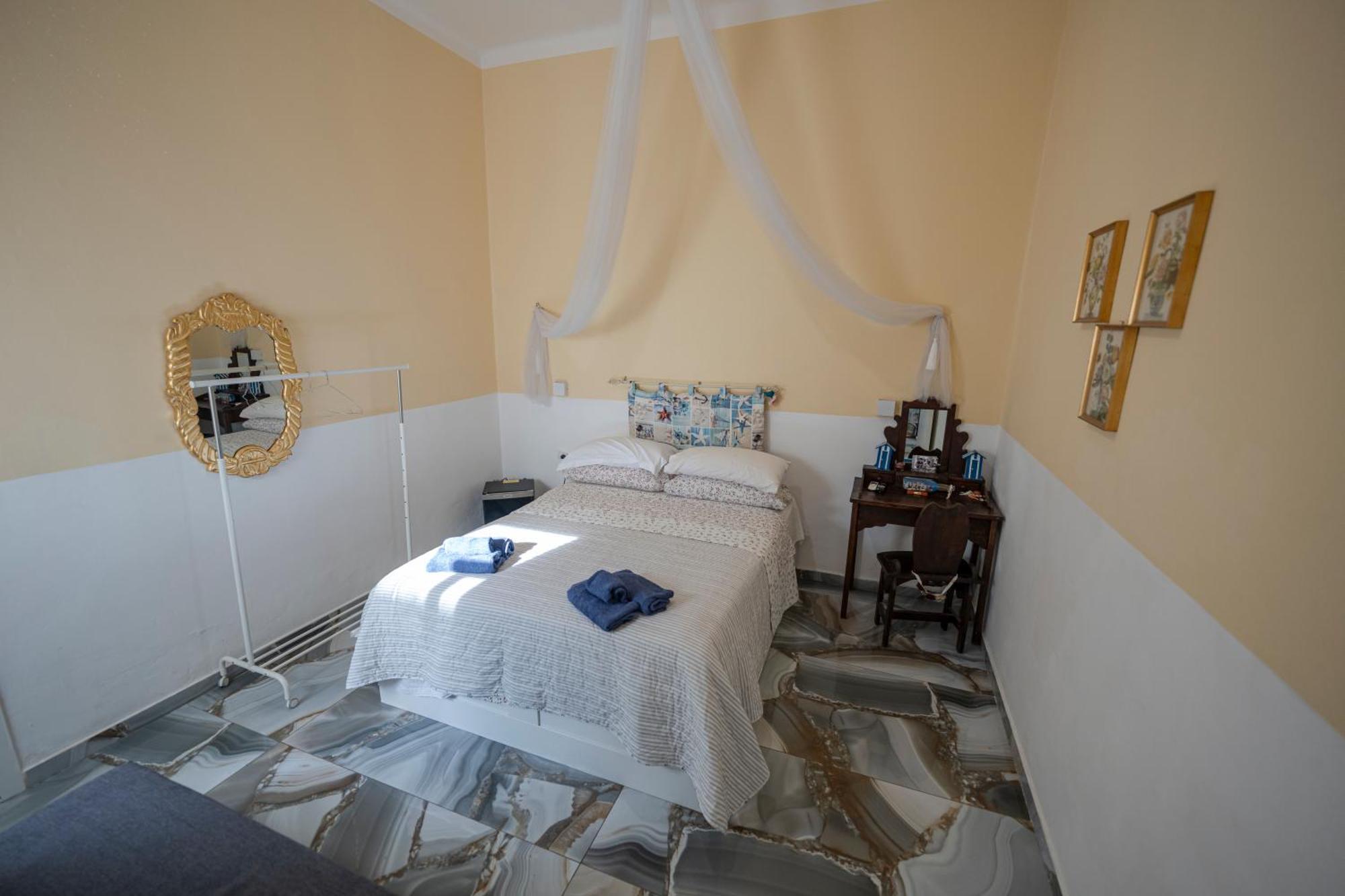 Il Faro 17 Bed & Breakfast Taranto Ngoại thất bức ảnh